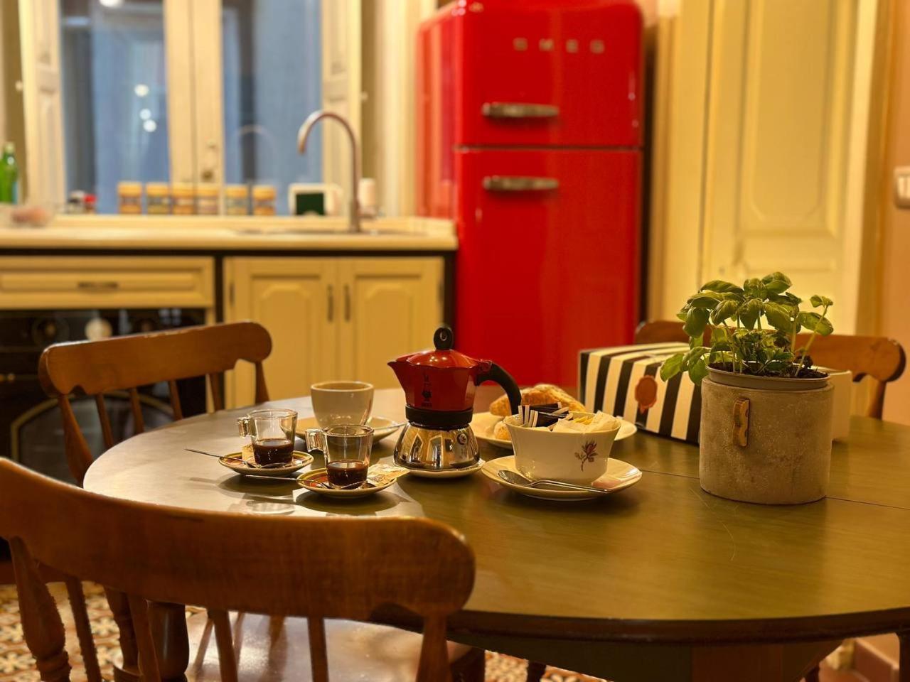 I Leoni Di Rosaroll Bed & Breakfast Naples Exterior photo