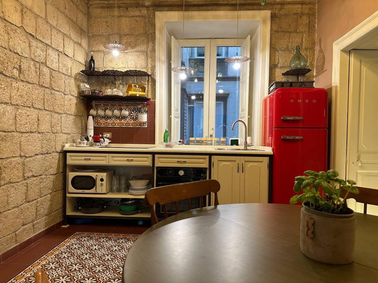 I Leoni Di Rosaroll Bed & Breakfast Naples Exterior photo